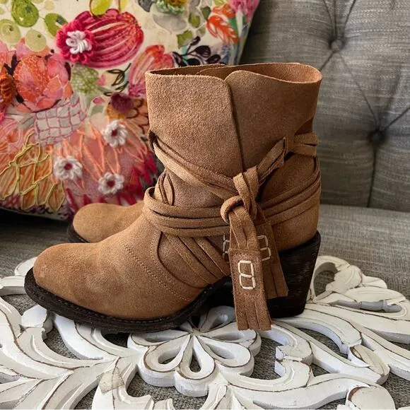 Miss Macie Suede Leather Ankle Boots NEW Women’s 6