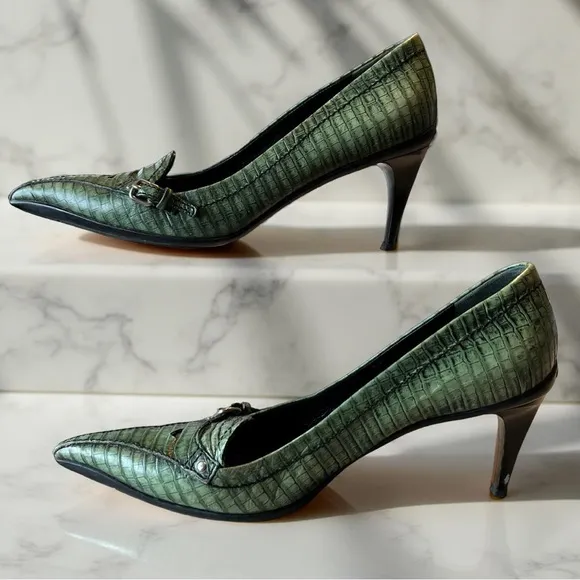 Miu Miu Green Embossed Pointed Toe Leather Pumps