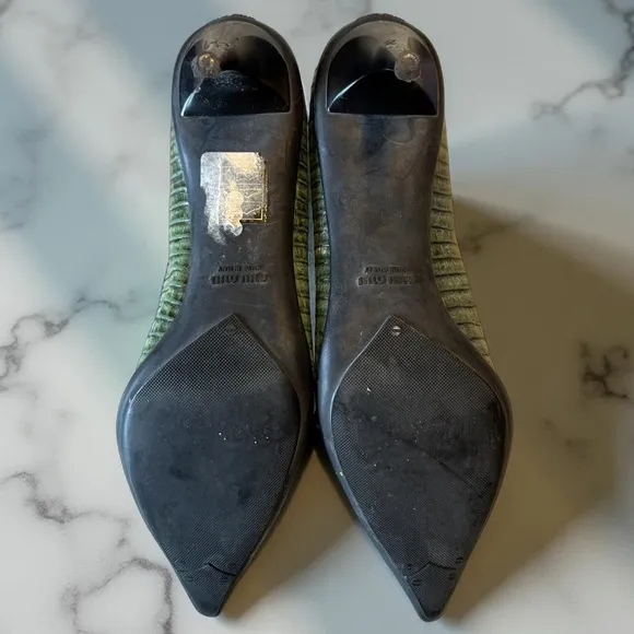 Miu Miu Green Embossed Pointed Toe Leather Pumps