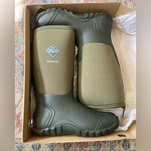Muck Edgewater Boots, Size 12 Men, 13 Women