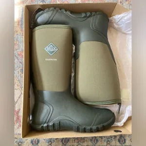 Muck Edgewater Boots, Size 12 Men, 13 Women