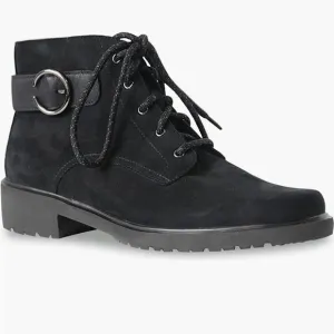 Munro Women’s Bradley II Boots Black size 6M