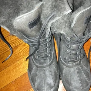 Must Go‼️ NWOT UGG PURE Snow Boots. Read Description Carefully Below 👇