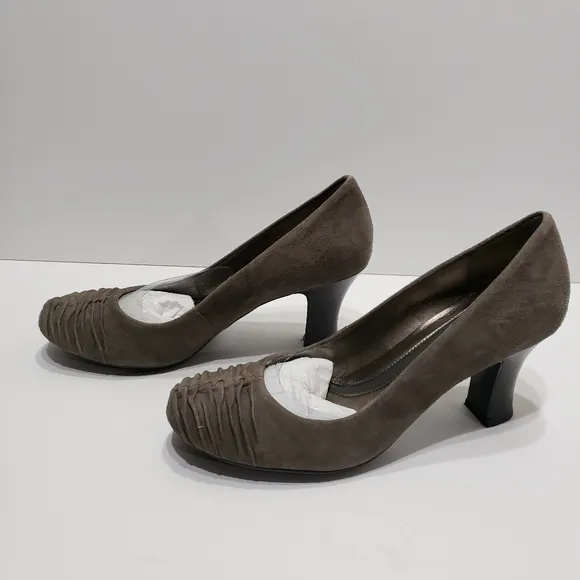 Naturalizer Avie-Storm Suede Grey Women's Slip On Pump Heel Shoes Sz 9