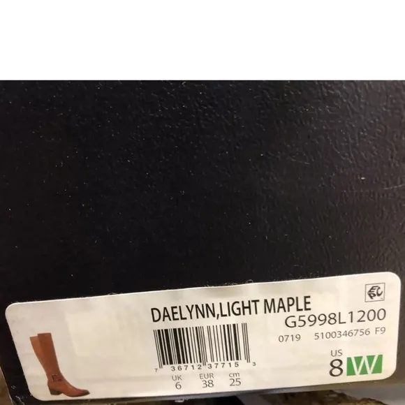 Naturalizer Women’s Daelynn, Brown Leather Boots, Size 8 Wide