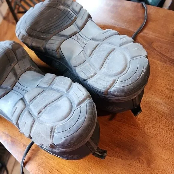Nautilus men's steel toe shoes Size 10.5