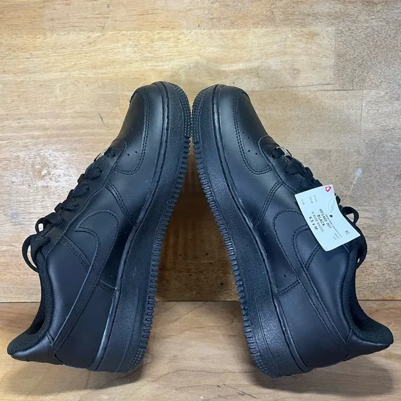 NEW Air Force 1 LE Womens Size 8 (6.5Y) Shoes Sneakers Black FV5951-001