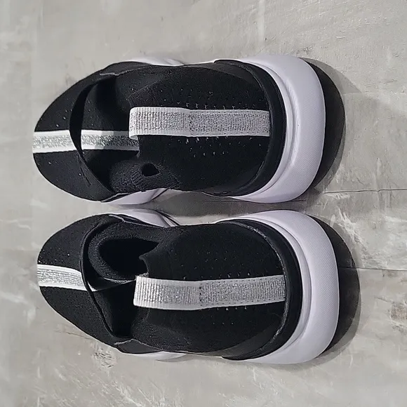 NEW APL TechLoom Bliss Slip-On Running Shoes