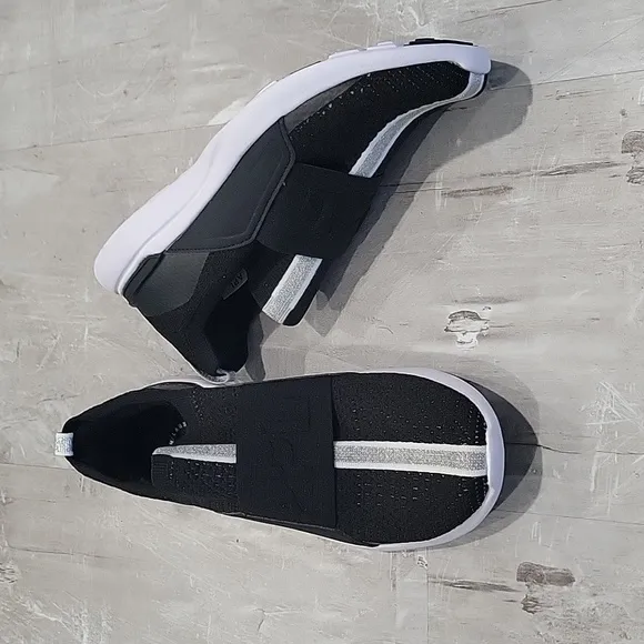 NEW APL TechLoom Bliss Slip-On Running Shoes