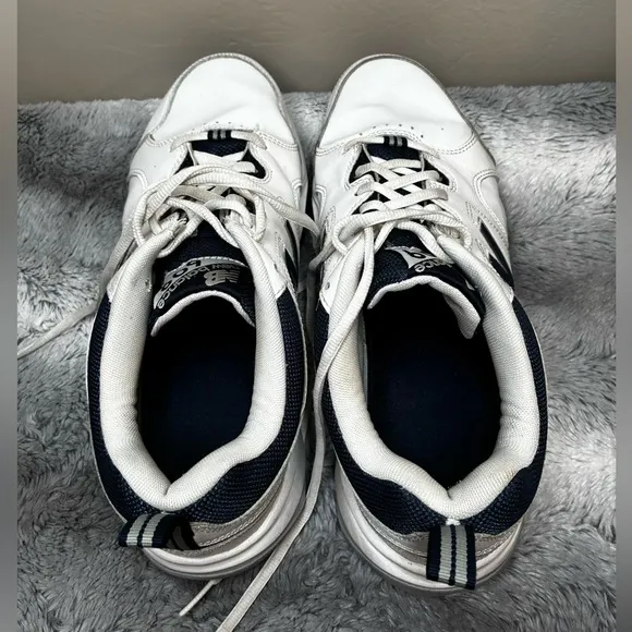 New Balance 609 Athletic Shoes Mens US 9.5 4E Width White Leather Dad Sneaker