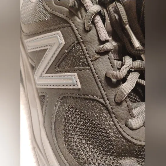 New Balance Men's Black Running Shoes Size 11.5