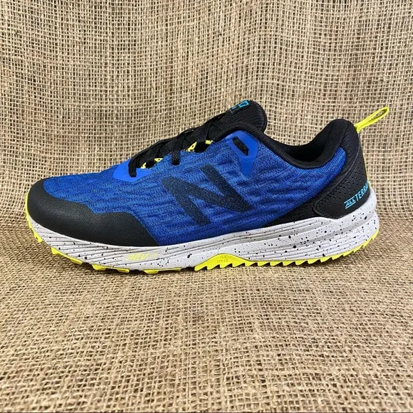 New Balance Runnig Trail Hiking Shoes Nitrel All Terrain Size 10 2E