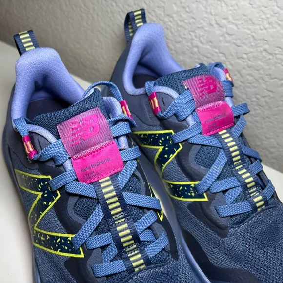 New Balance Womens Dynasoft Nitrel V4 WTNTRCN4 Blue Running Shoes Sneaker Sz 9.5