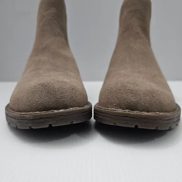 NEW Born Cove Chelsea Ankle Bootie Waterproof Taupe Suede Leather Size 10