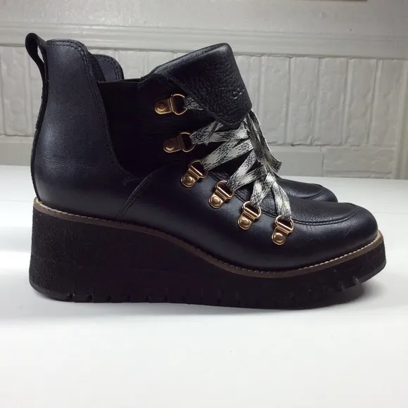 New Cole Haan Zerogrand Explorer Black Leather Wedge Lace Up Boots Women 7