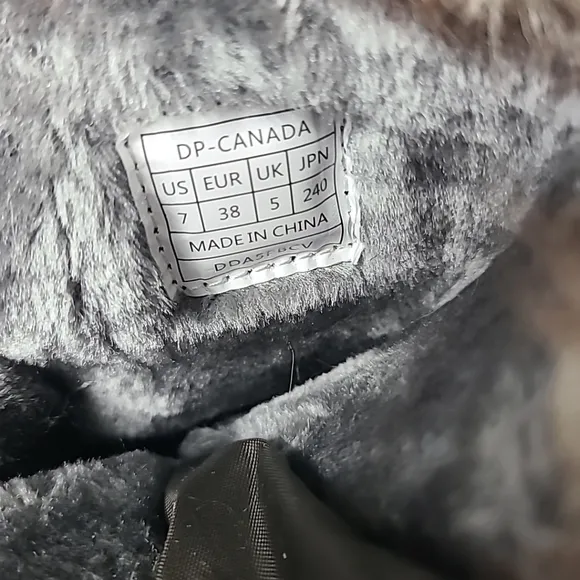 NEW DREAM PAIRS Women DP Canada Snow Boots Warm Fur Lined Waterproof Boots Sz 5