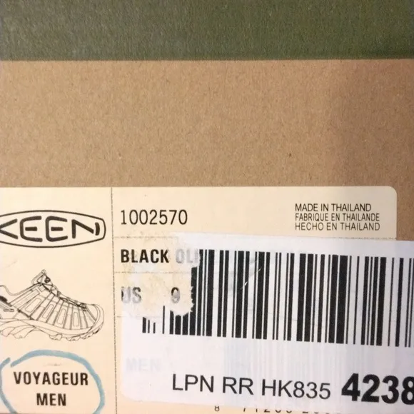 New mens Keen Voyager black hiking outdoors black shoes, size 9