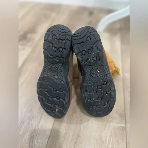 NEW Men’s/women’s Timberland boots