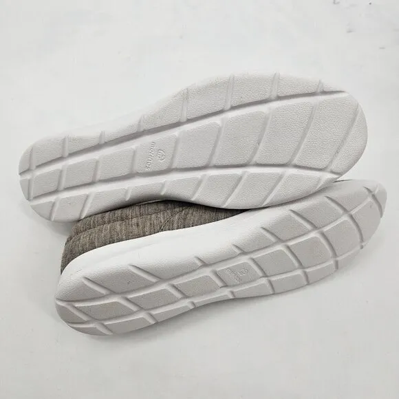 New Merinos Slip On Shoes Womens 11 Sand Beige White Loafers