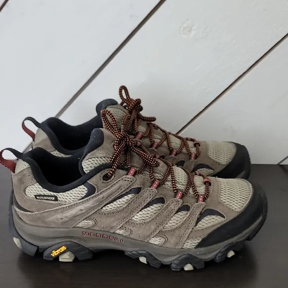 NEW Merrell Men's 8.5 Moab 3 WP Hiking Shoe, New Olive/Gum