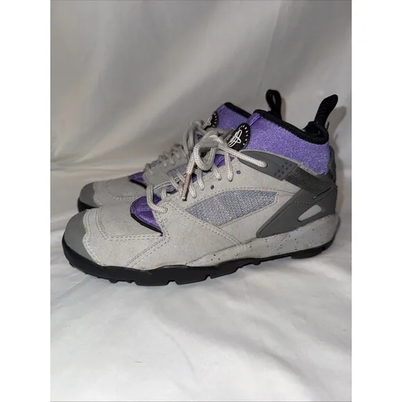 New Nike ACG Air Revaderchi Mid top Hiking Shoes Granite Women’s Size 8