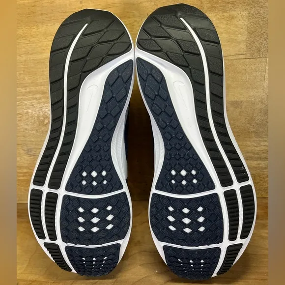 NEW Nike Air Zoom Pegasus 40 Mens Size 12.5 Running Shoes Sneakers Midnight Navy