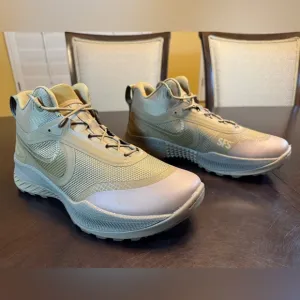 New Nike SFB Carbon Mid Coyote Sneaker Boots Size US 13