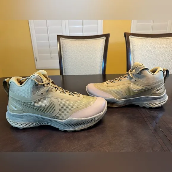 New Nike SFB Carbon Mid Coyote Sneaker Boots Size US 13