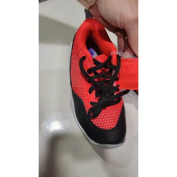 NEW no Box Under Armour Zone BB 2 Kids size 11.5 Red Black Basketball Shoes