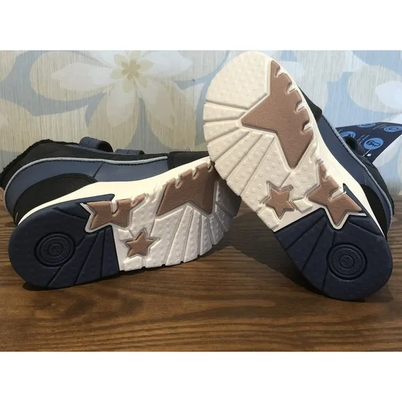 New Stride Rite Toddler Boy Boots 10 M Waterproof Memory Foam Leather Snow Boots