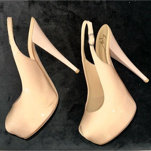 NIB Giuseppe Zanotti Nude patent peeptoe platform heels - Sz 7 or 37