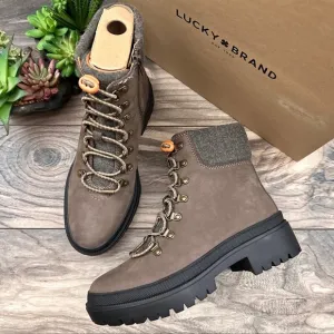 NIB Lucky Brand Eavan Lace Up Combat Boots Falcon Milled Nubuck Leather 8M