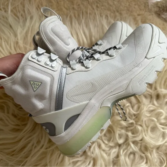Nike ACG Gaiadome Gore-Tex White Boots