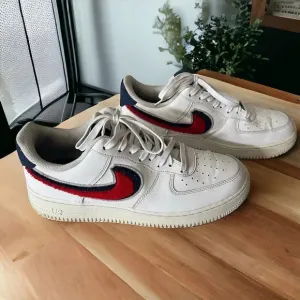 Nike Air Force 1 ‘07 LV8 Mens Size 10.5White Athletic Shoes Sneakers 823511-106