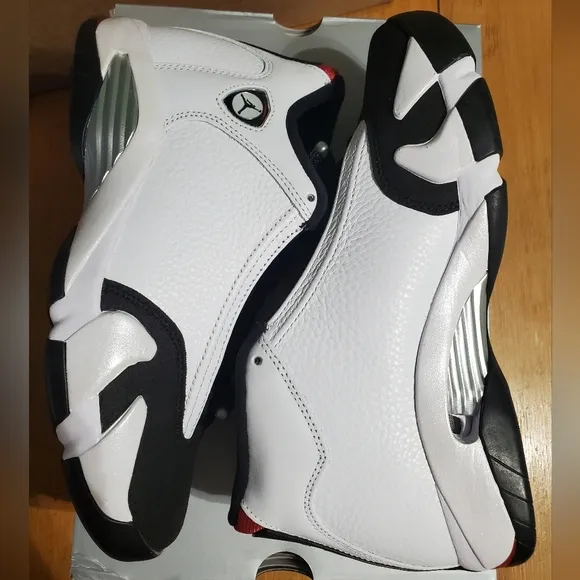 Nike Air Jordan 14 &quot;Black Toe&quot;