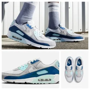 Nike Air Max 90 Size 10 Platinum White Glacier Blue FN6958-001 Mens Sneakers