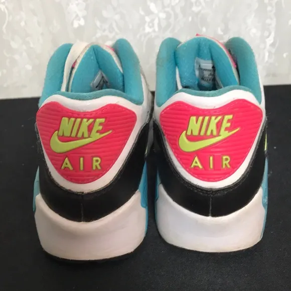 Nike Air Max 90 Sneakers Size 4Y