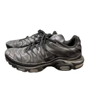 Nike Air Max Plus Triple Black Mens Size 11.5 Athletic Shoes Sneakers AJ2029-001