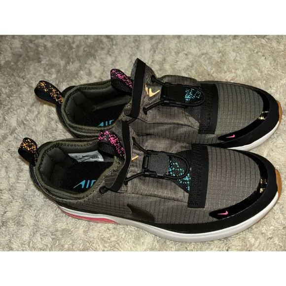 Nike Air Max Women’s Size 8 B9665-301 Green Black Pink NEW Comfy gym run street