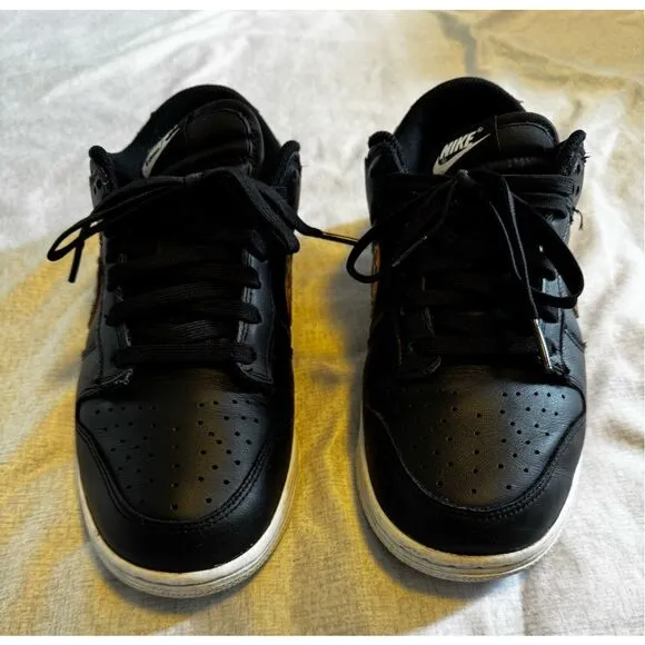 Nike Air Size 10 Women Dunk Low SE Primal Black Used DD7099-001