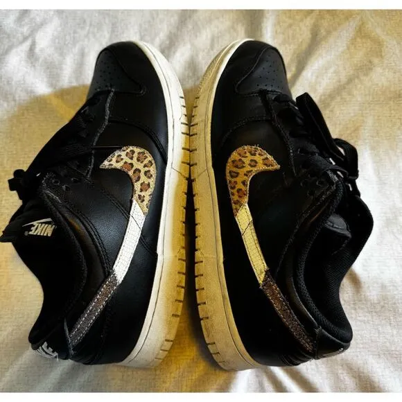 Nike Air Size 10 Women Dunk Low SE Primal Black Used DD7099-001