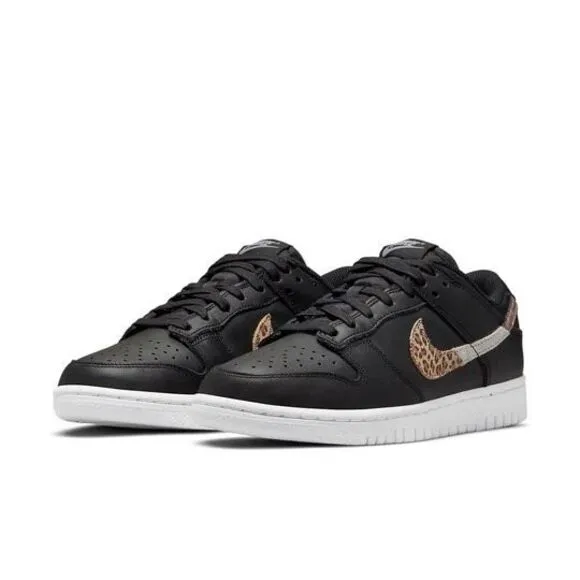 Nike Air Size 10 Women Dunk Low SE Primal Black Used DD7099-001