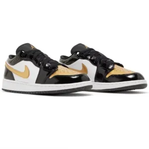 Nike Boys' Youth Air Jordan 1 Low SE 'Gold Toe' Basketball Shoes Sneakers, Sz 6Y