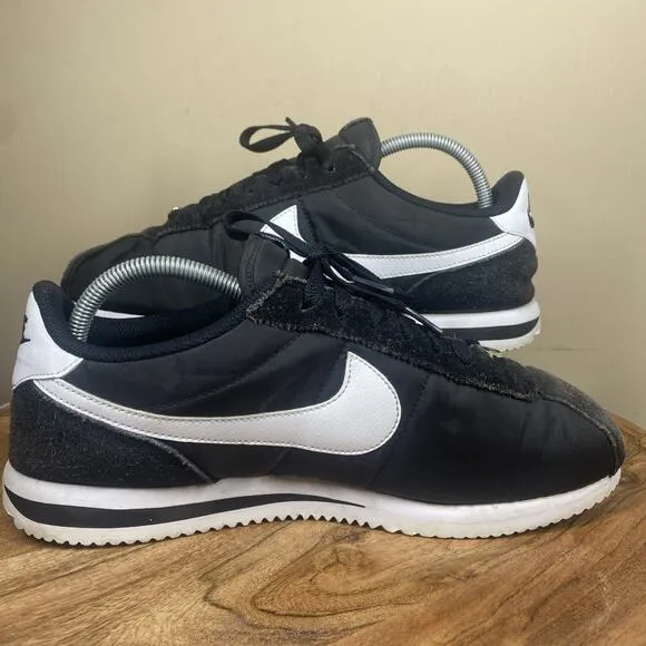 Nike Cortez Basic Nylon Obsidian Mens Black And White Size 11.5 Shoes Sneakers