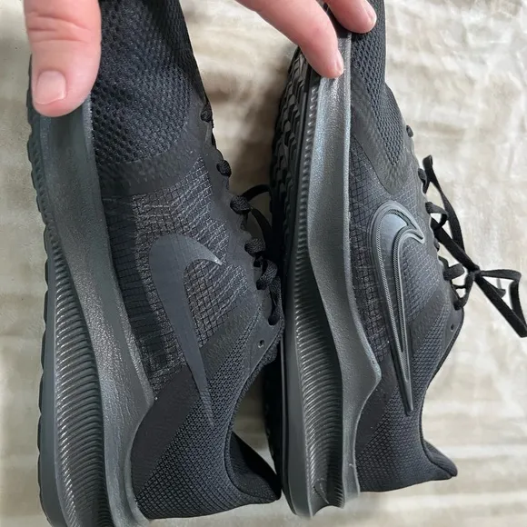 Nike Downshifter Mens Size 11.5 Black &amp; Gray DD3576-002 Running Shoes Sneaker