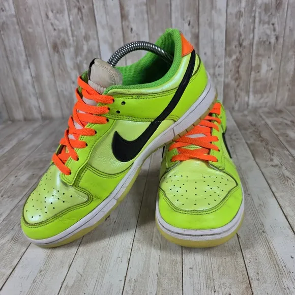 Nike Dunk Low Neon Green Black Sneakers Casual Shoes F4610-702 Size 9.5