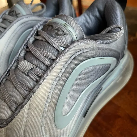 Nike Gray Air Max 720 Women’s Sneakers Shoes
