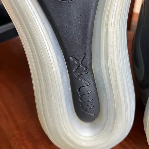 Nike Gray Air Max 720 Women’s Sneakers Shoes