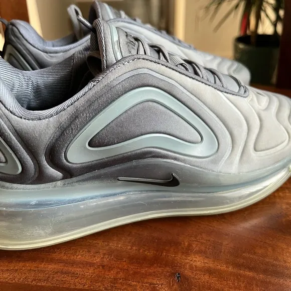 Nike Gray Air Max 720 Women’s Sneakers Shoes