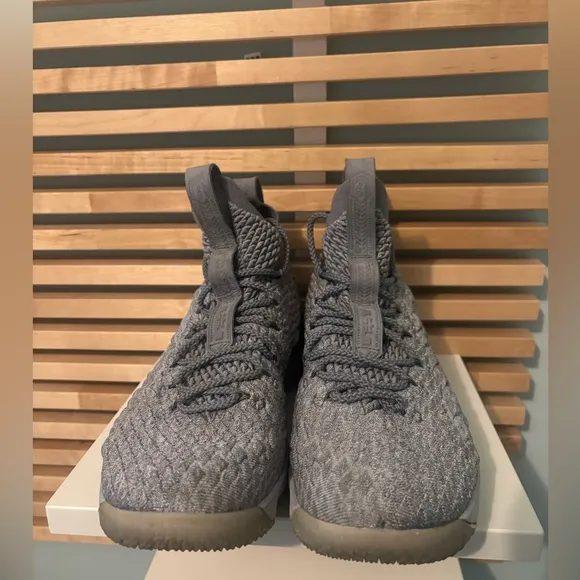 Nike LeBron 15 City Series Size 10.5